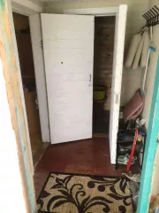 Нежилое здание, площадь: 32,5 кв.м., кадастровый номер: 50:33:0020387:969 и земельный участок, площадь: 800 кв.м., категория земель: Земли сельскохозяйственного назначения, разрешенное использование: для ведения гражданами садоводства и огородничества, кадастровый номер: 50:33:0020387:292. Адрес…