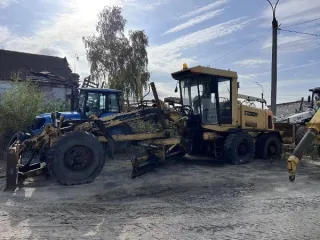 Автогрейдер ДЗ122Б-6 2005 Транспортное средство - Автогрейдер ДЗ122Б-6 Гос.номер 36 ВС 9649, 2005 год выпуска, Заводской № машины (рамы) — 1540554 Двигатель № - 50174640 Коробка передач № - 164 Основной ведущий мост № -1540554 Цвет — желтый Вид движения — колесный Мощность двигателя,кВт (л.с.) -…