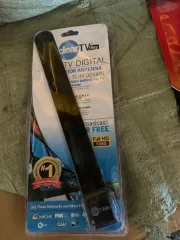 ТВ-антенна, 10 мест. Замок кулачковый для дверей шкафа, 20 мест. Садовый инструмент, предположительно тяпка, 13 грузовых мест.