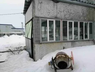 Нежилое здание площадью 571 м², кадастровый номер: 86:17:0010605:167 по адресу: Ханты-Мансийский автономный округ – Югра, г. Когалым, ул. Центральная, д. 58, корп. 1. Ознакомление осуществляется в рабочие дни по предварительной договорённости по телефону 8-912-893-97-61 или по адресу: г. Челябинск…