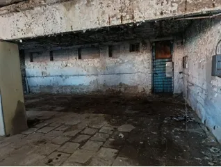 Нежилое здание с земельным участком. Общая площадь здания: 171,2 кв. м, назначение: нежилое, этажность: 1. Адрес расположения: Тюменская область, Сладковский район, д. Рождественка, ул. Центральная, д. 12. Земельный участок общей площадью 253 кв. м, кадастровый номер: 72:14:2001001:66, категория…