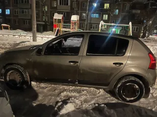 Renault SR 2010 Автомобиль легковой, марка: RENAULT, модель: SR, VIN: X7LBSRB2HAH274896, гос. рег. номер: А586РС190, год изготовления: 2010. ТС находится в залоге у АКЦИОНЕРНОЕ ОБЩЕСТВО "ТБАНК". Автомобиль легковой, марка: RENAULT, модель: SR, VIN: X7LBSRB2HAH274896, гос. рег. номер: А586РС190, год…