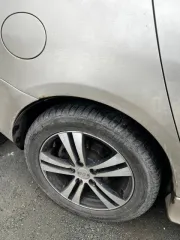 Mazda 3 2005 года выпуска, VIN: JMZBK12Z561360281. Обременен залогом в пользу ПАО "Совкомбанк".