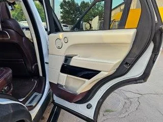 Land Rover Range Rover 2016 года выпуска, идентификационный номер (VIN): SALGA2EF9GA273536. Ознакомление с порядком, сроками и условиями продажи осуществляется в рабочие дни с 09:00 до 18:00 по e-mail: lapinavalentine@gmail.com.