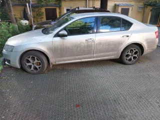 Легковой автомобиль  Skoda Octavia , марка: ШКОДА, модель: ОКТАВИЯ, год изготовления:2013, VIN:XW8AC4NE3EH013975, Рег.номер:В355АХ777. Автомобиль имеет следующие внешние повреждения и недостатки: поврежден передний бампер  отсутствует часть бампера с правой стороны и снизу , отсутствует наружная…