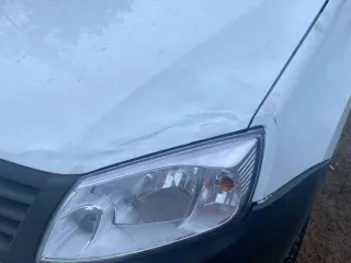 Автомобиль LADA 219010. Государственный регистрационный знак Е292ХК159. VIN ХТА21901060403288. Тип ТС легковой седан. Год выпуска 2016. Цвет белый. ПТС 630Е 370108. СТС 99 60 647628. Требуется капитальный ремонт двигателя. Автомобиль после аварии. Автомобиль не на ходу.