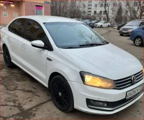 Volkswagen Polo 2016 года выпуска, VIN: XW8ZZZ61ZHG009173, кузов: XW8ZZZ61ZHG009173, цвет кузова: белый. Двигатель: номер CWV 204121, объем 1598 см³, мощность 110 л.с. (81 кВт). Экологический класс 5, тип: легковой автомобиль.