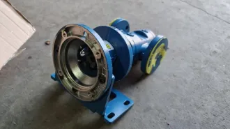 Трёхвинтовой насос Kral KF0015.BAA 16 bar 1800C - 1 шт. №ф-10/24/76 и -78 (78-008784-1) годный остаток. Имущество продается в том виде, в каком оно есть, и в случае продажи возврату/обмену не подлежит. За скрытые дефекты имущества Продавец ответственности не несет.