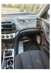 Hyundai Elantra 2007, 122 лс, 328 087 км. Легковой автомобиль, марка: Hyundai, модель: Elantra 1,6 GL MT, год изготовления: 2007, VIN: KMHDT41BP7U245557, г/н: Т553ХР12. Автомобиль не на ходу после аварии. Повреждены кузов и ходовая с левой стороны. Двигатель целый, коробка треснула. Требуется…