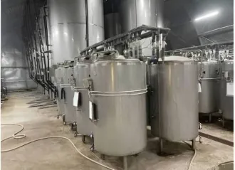 Оборудование для пивоварения BLONDERBEER Tipo N 300l пивоваренное технологическое оборудование BLONDERBEER Туре Nº300l: 2015 г.в., ферментационный танк ССЕ-01-32шт; бойлер СЕК-01 BLONDERBEER-1 шт.; варочный котел CEC-01 BLONDERBEER-1 шт.; фильтрационная емкость CEF-01 BLONDERBEER-1 шт…
