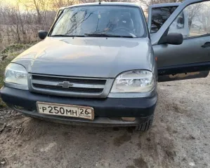 Шевроле Нива 2005гв. Рег №Р250МН 26. Автомобилю требуется кап ремонт.