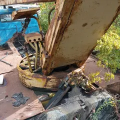 ЗИЛ 130АН 1986 года, специальный. VIN отсутствует. Государственный регистрационный знак В098HP64. Продается в качестве металлолома. Находится по адресу: Саратовская область, Татищевский район, р.п. Татищево, ул. Крупской, д.98. ПТС отсутствует.