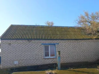 Дом 66,4 кв.м. и земельный участок 1551+/-14 кв.м. в Республике Калмыкия, в составе: 1) земельный участок, кадастровый номер 08:04:200102:107, площадью 1551+/-14 кв.м., земли населенных пунктов, вид разрешенного использования: для ведения личного подсобного хозяйства, адрес: местоположение…