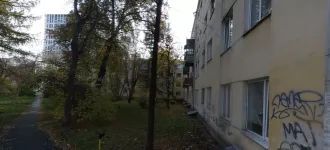 Комната, общей площадью 25,9 кв.м., расположенная в квартире расположенная на 4 этаже 4 этажного дома. Кадастровый номер 66:41:0106127:5206
По адресу: Свердловская область, г. Екатеринбург, улица Ильича д.16, кв. 47