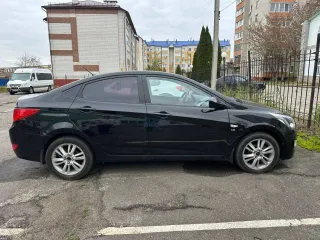 Hyundai Solaris 2014 года, VIN Z94CT41DAFR326655, мощность 123 л.с. Авто не на ходу, требуется ремонт двигателя и подвески.
