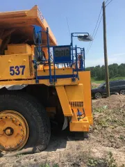 БелАЗ-75589 2022 года, VIN Y3B75589JN0000537. Самосвал карьерный, категория А III. Год изготовления 2022. Модель двигателя 12М33, номер 39211.000980. Цвет кузова желтый. Мощность двигателя 900 кВт, рабочий объем 39200 см³. Паспорт самоходной машины RU CB 720169 от 06.05.2022. Свидетельство о…