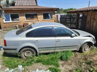 Фольксваген Пассат 2000 Легковой автомобиль Volkswagen Passat, VIN: WVWZZZ3BZYP172775, 2000 г.в., цвет – серебристый.