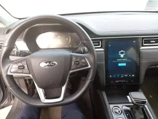 JAC J7, VIN: MX1J7AGGXPK029202, 2023 г., госномер У441ТС790 (в залоге у АО ТБанк).
