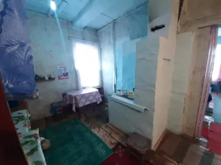 Нежилое одноэтажное деревянное здание,  с кадастровым номером 38:16:000010:1846, площадью 296,00 кв.м., расположенное по адресу: Российская Федерация, Иркутская область, Усольский район, р.п.Мишелевка, ул.П.Кузякина, д.26а Нежилое здание площадью 296,0 кв.м., с кадастровым номером…