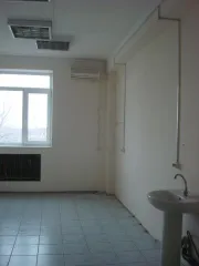 Нежилое помещение общей площадью 398 кв.м., назначение: нежилое, кадастровый номер 55:31:111101:5961, адрес: Омская область, Черлакский район, р.п. Черлак, ул. Победы, д. 43, РНФИ П13560003567. Вид ограничений и обременений: отсутствуют. Общая площадь: 398. Кадастровый номер: 55:31:111101:5961…