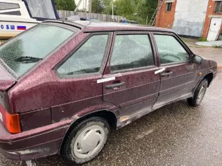 Годные остатки автомобиля марки ВАЗ 211440, г/н Х460ХО12, VIN XTA211440A4906919, отсутствует двигатель. Находится на хранении на открытой площадке. Ключи и ПТС в наличии. Годные остатки автомобиля марки ВАЗ 2106. Находится на хранении на открытой площадке. Ключи и документы отсутствуют. Товар…