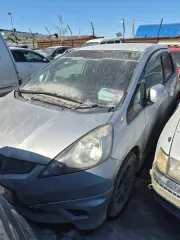 Honda Fit 2008 автомобиль марки Honda Fit, г/н О778НМ14, черного цвета, все стекла целые, все 4 колеса на месте, внешних повреждений не обнаружено 1 штука (шт) 
Вид транспорта: Легковой 
Назначение: pryamie 
Марка: Fit 
Объем двигателя: 1.5 
VIN номер: - 
Модель: Honda 
Год выпуска: 2008