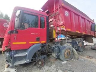 Автосамосвал БЦМ-59 на шасси MAN TGS 41.400 8х4 BB-WW, VIN X3W65392АН0001797, 2017 г.в., №двигателя D2066LF6350547991324798, цвет красный, ГРЗ Н595НС27 (разукомплектован)