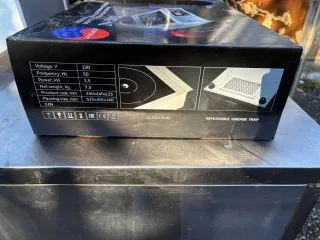 Индукционная плита Indokor IN3500S. Является бывшим в употреблении имуществом, могут иметься скрытые недостатки.