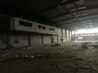 Здание 7858,3 кв.м и земельный участок 13650 кв.м в Калининградской области, Гурьевский район, поселок Поддубное, улица Лесная, дом 1. Земельный участок кадастровый номер 39:03:090910:24, площадь 13650 кв.м, категория земель: земли населенных пунктов, вид разрешенного использования: для…