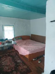 Жилой дом 44.4 кв.м с участком 1845 кв.м, Забайкальский край. Назначение: жилое, 1 этаж. Кадастровый номер дома: 75:24:080102:324, площадь 44.4 кв.м. Расположен по адресу: Забайкальский край, Шилкинский район, с. Богомягково, ул. Центральная, д.1. Земельный участок: категория земель населенных…