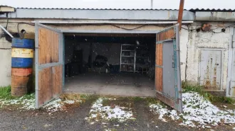 Гараж, 41 м², Россия, р-н Беловский, Новый Каракан, дом гаражный массив "Sodruzhestvo", блок № 9, стр. 5, кадастровый номер: 42:01:0111004:873. БЕЗ КООРДИНАТ ГРАНИЦ. Находится в совместной собственности.