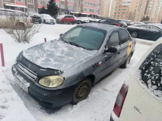 Chevrolet Lanos 2007 года, 86 л.с., пробег 276085 км. Госномер С742ТР24, VIN Y6DTF69Y070073032. Заводится, едет. Требует ремонта: перегорел включатель поворотников, пороги гнилые, двигатель потребляет масло, сел аккумулятор.