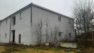 Здание, кадастровый номер: 62:28:0020704:122; Площадь: 977.4 кв.м.; Назначение: Нежилое; Этажей 2; Год завершения строительства: 2013; Материал наружных стен: Кирпичные Местоположение: Рязанская область, г Скопин, ул Ленина, д 158 г; 
Здание, Кадастровый номер: 62:28:0020704:123; Площадь 565.5…