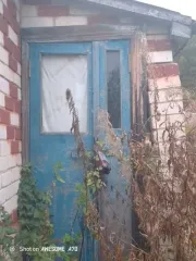 Жилой дом площадью 12,8 кв.м и земельный участок площадью 512 кв.м. Кадастровый номер дома: 66:27:1105001:330. Кадастровый номер участка: 66:27:1105001:23. Категория земель: земли населенных пунктов. Вид разрешенного использования: для садоводства.