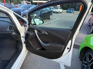 Opel Astra 2013. Автомобиль марки OPEL модель Astra 2013 г.в., цвет: белый, VIN-номер XUFPD6DC8E3002148. С имуществом можно ознакомиться в рабочие дни по месту его нахождения: Московская область, Наро-Фоминский район, г. Апрелевка, по предварительной записи по тел: +79057263182, либо по эл. почте…