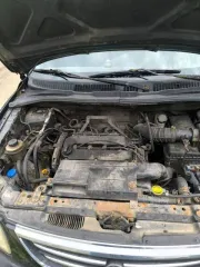 Kia Carens 2005 года, 105 л.с., пробег 201664 км. Цвет темно-зеленый. VIN: KNEFC525155398602. Категория B (M1). ПТС 71ОС 745362. Не на ходу. Требуется переварка порогов и задних внутренних арок, ремонт электрики, системы охлаждения и двигателя. Имеются коррозия, вмятины кузова, требуется покраска…