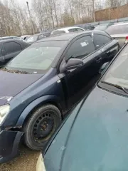 Infiniti G35 2008 года, VIN JN1BBNV36U0400166, регистрационный номер 37-005151, ключи есть, документы отсутствуют. Renault Logan 2009 года, VIN X7LLSRABH9H239503, регистрационный номер 37-005404, ключи и документы отсутствуют. Opel Astra 2010 года, VIN W0L0AHL08B5007613, регистрационный номер АС…