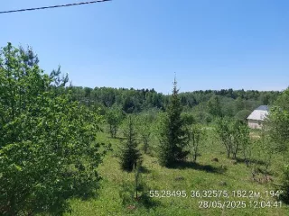 Земельный участок с кадастровым номером 50:26:0040701:331 площадью 1227 кв.м, категория земель «Земли населенных пунктов», вид разрешенного использования «Для ведения личного подсобного хозяйства (приусадебный земельный участок)», расположен по адресу: Московская область, г.о Наро-Фоминск, д…