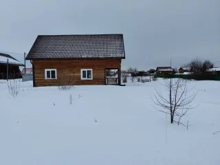Садовые дома 121,2 кв.м, участки 797 кв.м, Новосибирская область. Садовый дом, площадью 121,2 кв.м, расположенный на земельном участке площадью 797 +/- 20 кв.м, кадастровый номер: 54:10:024201:565, по адресу: Россия, Новосибирская область, р-н Колыванский, МО р.п. Колывань, СНТ «Приобье», 2-й…