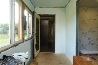 Дом и участок 91,6/641 м², Ярославль: жилое здание площадью 91,6 м², кадастровый номер 76:23:041002:508, и земельный участок площадью 641 м², кадастровый номер 76:23:041002:157, расположенные по адресу: Ярославская область, г. Ярославль, ул Гагарина (в районе №67а), СНТ "Нефтяник-1", д.304