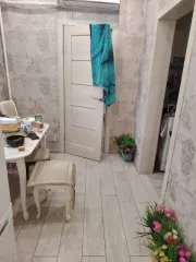 Доля в квартире 36 кв.м Приморский край 1/3 доли в праве общей долевой собственности на жилое помещение, кадастровый номер 25:10:050002:5099, адрес Приморский край, Надеждинский район, поселок Раздольное, улица Лазо, дом 331, квартира 4, площадь 36 кв.м.