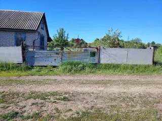 Здание 20 кв.м. и земельный участок 600+/-43 кв.м. в Самарской обл. Земельный участок, находящийся в совместной собственности супругов, площадью 600+/-43 кв.м., кад. № 63:33:0908008:1015; с находящимся на нем зданием, кад. №63:33:0908008:1389, расположенный по адресу: Самарская обл., Сызранский…