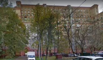 Квартира площадью 51,4 кв.м по адресу: Российская Федерация, город Москва, муниципальный округ Хамовники, Фрунзенская набережная, дом 40, квартира 111. Кадастровый номер: 77:01:0005018:2910. Фотографии имущества судебным приставом-исполнителем не предоставлены.