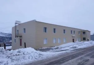 Право аренды на земельный участок из земель населенных пунктов под зданиями склада и склада готовой продукции, общей площадью 2220,0 кв.м., кадастровый номер 49:09:030203:84, местоположение установлено относительно ориентира, расположенного за пределами участка. Почтовый адрес ориентира…
