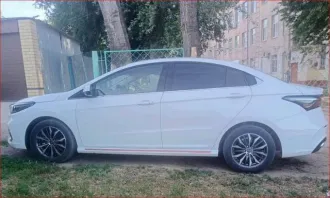 Omoda S5 2023 Omoda S5, 2023 года, 113 лс, АКПП еще автотранспортное средство со следующими характеристиками: Модель автомобиля: Omoda S5; 2023 года выпуска; номер двигателя SQRE4G15CAEPC01278; VIN: LVVDC21B2PD190347