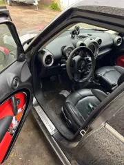 Mini Cooper Countryman All4, 2011 года выпуска, цвет черный. У автомобиля повреждена коробка передач и двигатель.