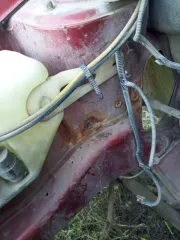 Lada Kalina 2009 года, VIN XTA11193090091081, пробег 164 000 км, цвет серебристо-красный. Состояние неудовлетворительное.