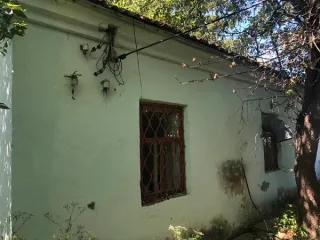 Имущественный комплекс, состоящий из нежилого здания и земельного участка по адресу: Тульская обл., Арсеньевский р-н, рп. Арсеньево, ул. Советская, д. 8. В составе: Нежилое здание, назначение: Нежилое, площадь: 57.2 кв.м, количество этажей: 1, подземных этажей: 0, кадастровый номер…