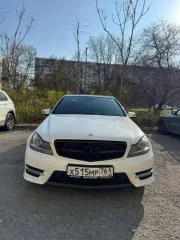 Mercedes-Benz C-Class 2012 года, 155.9 л.с., пробег 304092 км, АКПП, цвет белый. VIN: WDD2040311A769650, ПТС: 39РМ 027612, госномер: Х515МР761. Мощность 114.7 кВт/155.9 л.с., разрешенная максимальная масса 1985 кг, масса без нагрузки 1470 кг.