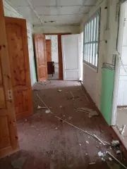 Земельный участок с кадастровым номером 40:22:082801:81, площадью 500 кв.м., расположенный по адресу: 249800, Калужская область, р-н. Ферзиковский, д. Хомяково. Имущество находится в совместной собственности с супругой должника.